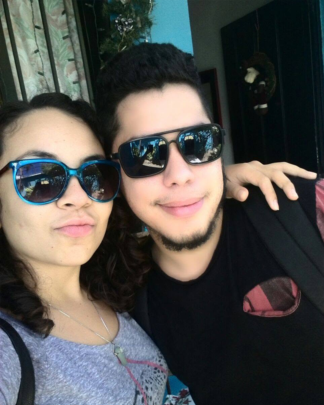 Un instante romántico de Jesús y Angelica